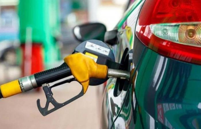 Los precios de la gasolina y el diésel han caído aún más.