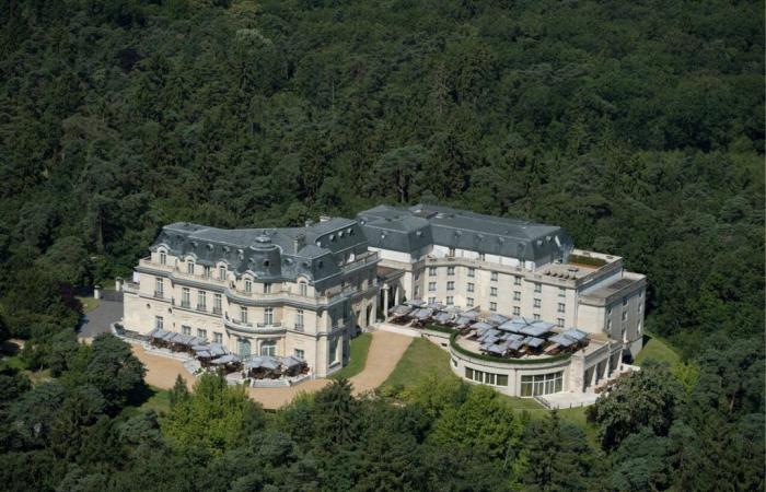 Este hotel de lujo reabrió sus puertas en Oise y quiere convertirse en un palacio.