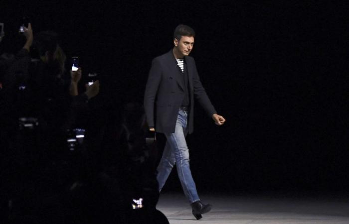 En Celine, la marcha del diseñador estrella Hedi Slimane, sustituido por Michael Rider