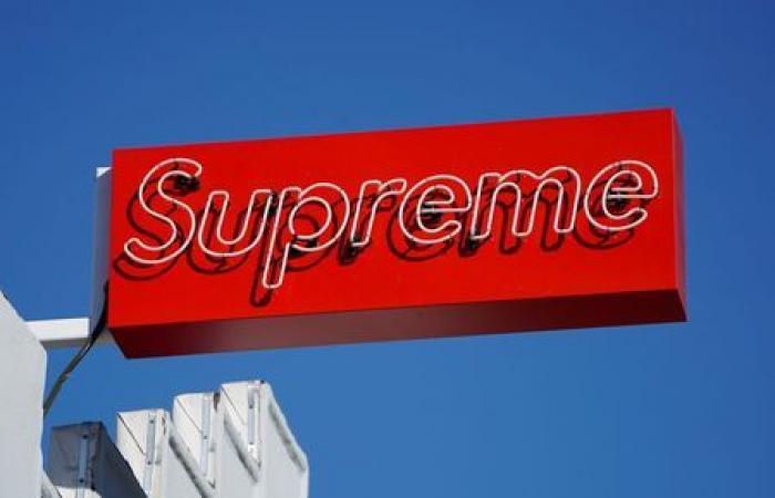 TotalEnergies habla en Nueva York, EssilorLuxottica compra Supreme, Nike sufre