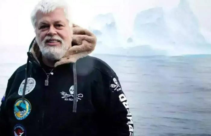 La detención del activista ambiental Paul Watson se extiende hasta el 23 de octubre.