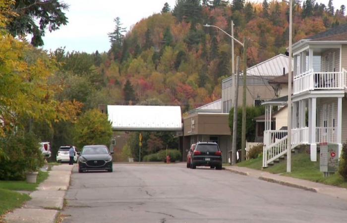 tres personas arrestadas en Jonquière