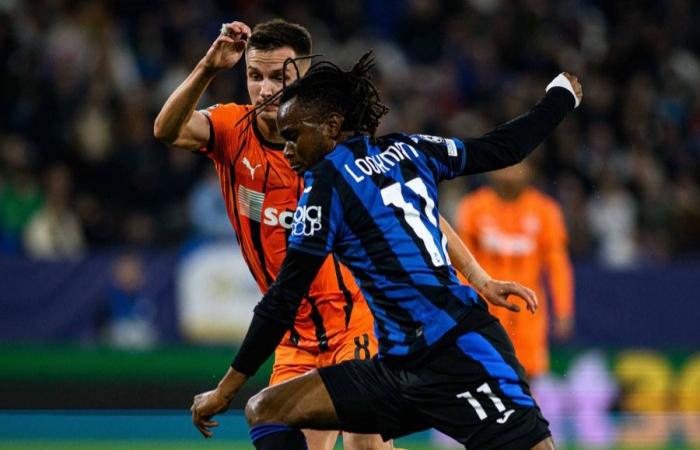 Lookman bate récord personal en la gran victoria del Atalanta sobre el Shakhtar Donetsk