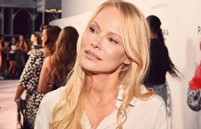 Pamela Anderson es la definición de envejecer con gracia