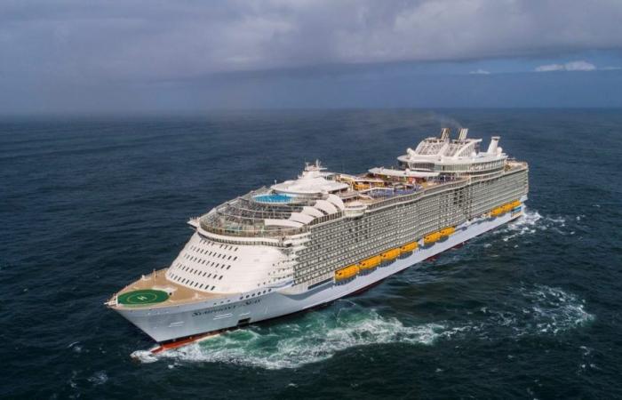 180 pasajeros sufren gastroenteritis en un barco de Royal Caribbean