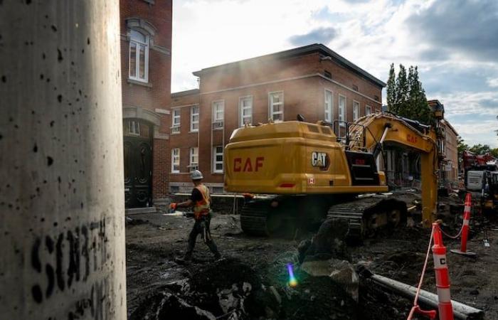 Los ladrones se divierten en la obra de Saint-Vallier