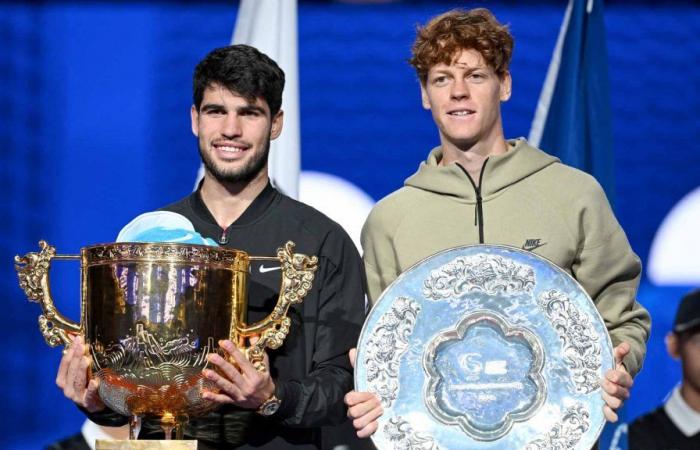 Jannik Sinner sobre la rivalidad con Carlos Alcaraz: ‘Intentamos llevarnos al límite unos a otros’