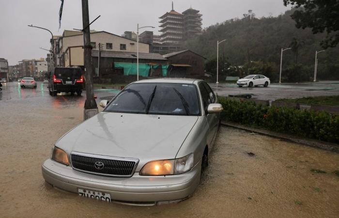 El tifón Krathon arrasa el sur de Taiwán y deja miles de afectados