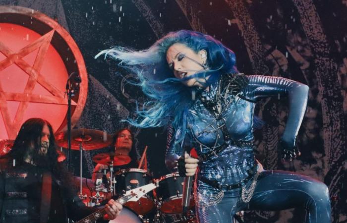 “¡Es todo lo que esperas de nosotros, y más!” ; Blood Dynasty de Arch Enemy se lanzará en marzo de 2025