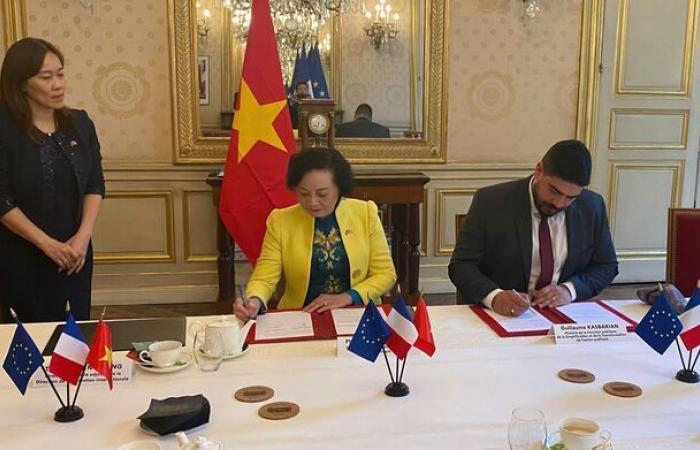 Impulsan la cooperación Vietnam-Francia para modernizar la administración pública