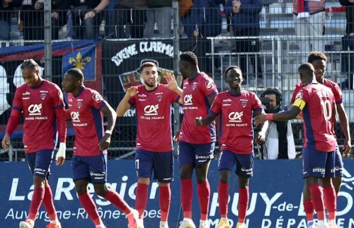 Clermont aplasta a Guingamp, Ajaccio resiste nueve, Lorient baña a Caen