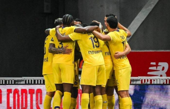 Ligue 1. El técnico del Toulouse se lesiona… mientras celebraba un gol de su equipo ante el Lille