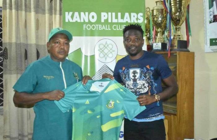 Ahmed Musa regresa nuevamente al club de Nigeria (Oficial)