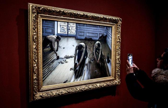 En el Museo de Orsay, hombres vivos pintados sin vergüenza por Gustave Caillebotte