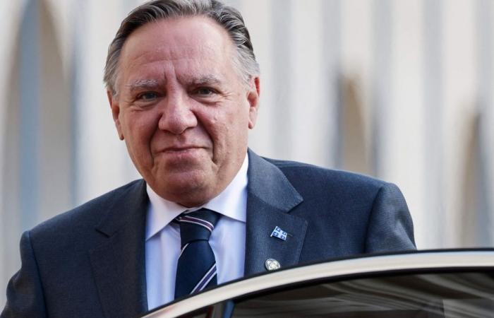 Solicitantes de asilo | Desplazarse por la fuerza se puede hacer “humanamente”, dice Legault