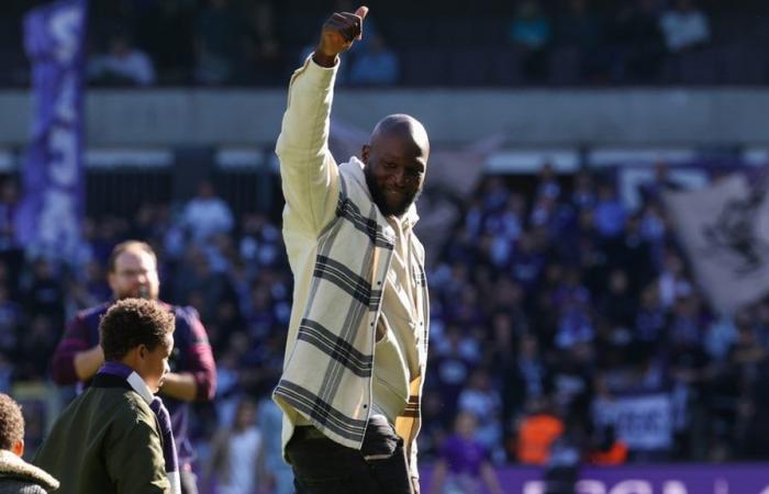 Detrás de escena de la visita sorpresa de Romelu Lukaku a Anderlecht