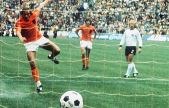 Muere Johan Neeskens, ex estrella del fútbol holandés, a los 73 años