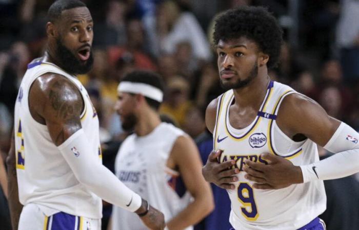 Baloncesto. LeBron y Bronny James jugaron juntos con los Lakers