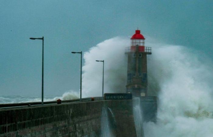 Fuertes vientos, lluvia… ¿Qué sabemos de Kirk, el huracán que podría arrasar Normandía?