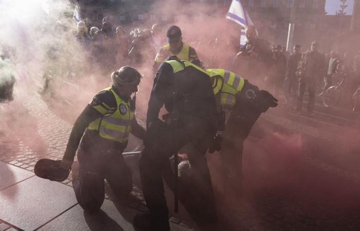 Enfrentamientos al margen de las conmemoraciones del atentado del 7 de octubre de 2023