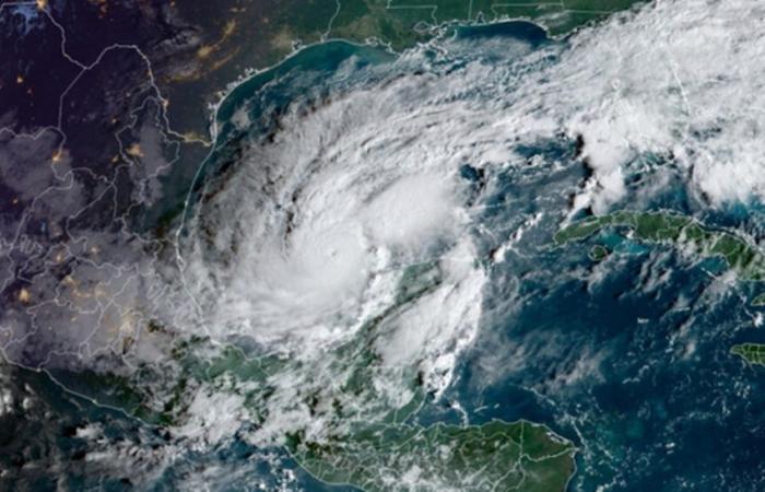 El huracán Milton azotará Florida este jueves por la mañana con vientos superiores a los 200 km/h