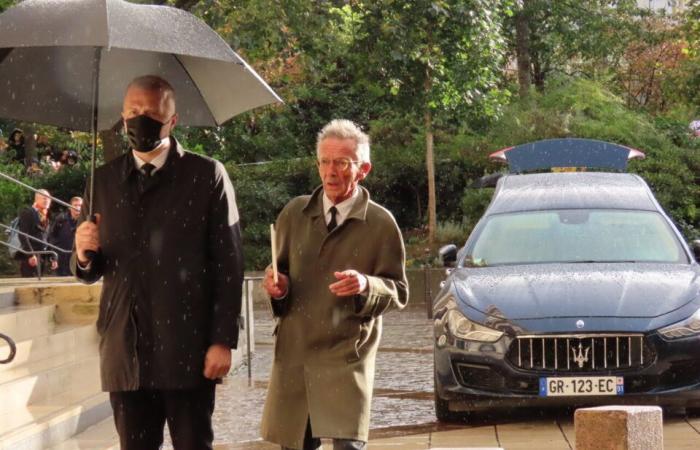 EN FOTOS. Jean-Paul Rouve, Karine Viard… Una antología de actores en el funeral de Michel Blanc en París