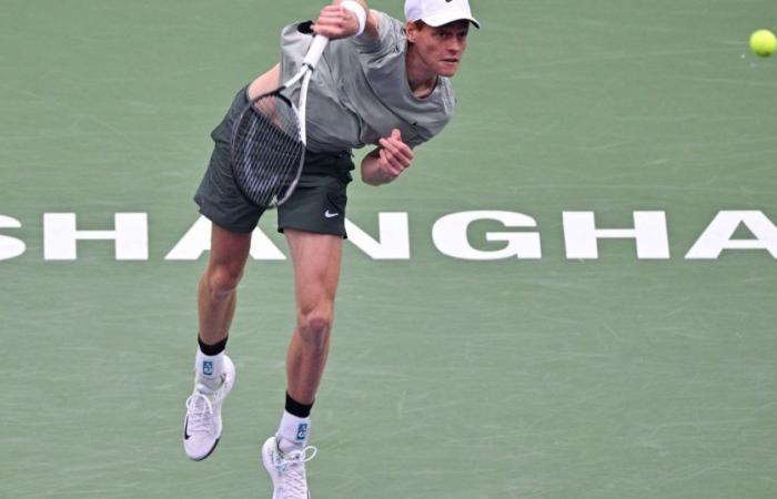 Masters 1000 de Shanghái | Jannik Sinner se enfrenta a Daniil Medvedev (6-1, 6-3) y avanza a semifinales