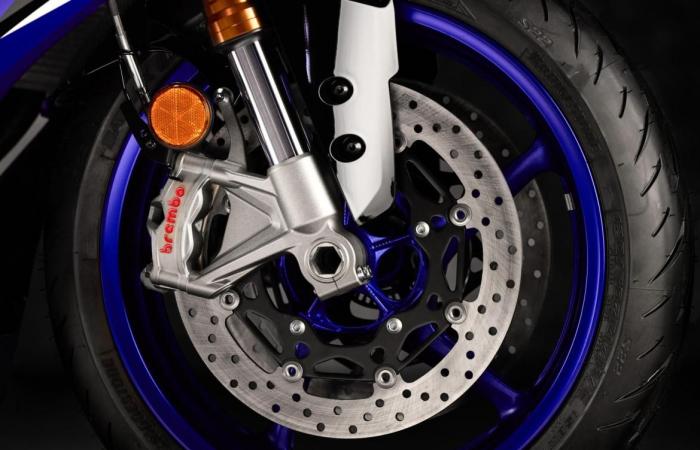 ¡119 caballos de fuerza, suspensión KYB totalmente ajustable, kit aerodinámico! La Yamaha YZF-R9 2025 con un precio de NT$ 402.000 sale a la venta en el extranjero | SUPERMOTO8