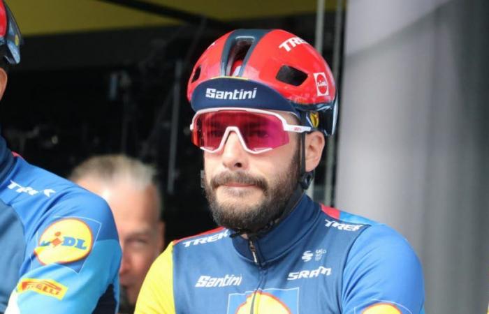 Ciclismo. Julien Bernard (Lidl-Trek) al ataque y luego al suelo