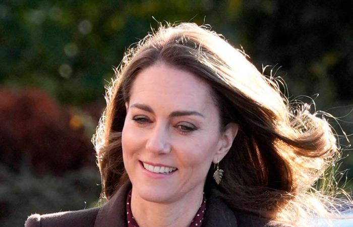 Kate Middleton y William (y su nueva barba) en su primera visita desde la quimioterapia