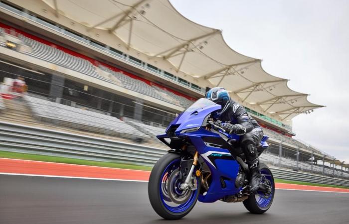 ¡119 caballos de fuerza, suspensión KYB totalmente ajustable, kit aerodinámico! La Yamaha YZF-R9 2025 con un precio de NT$ 402.000 sale a la venta en el extranjero | SUPERMOTO8