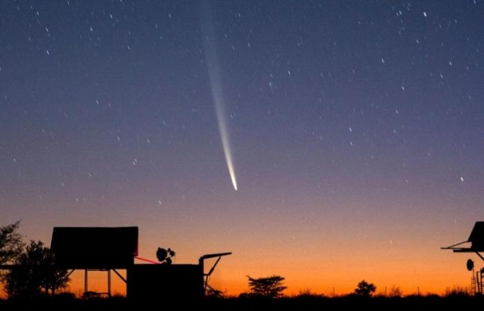 Un cometa en el cielo de la región