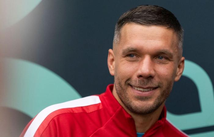 Lukas Podolski revela su secreto de amor con su esposa Monika