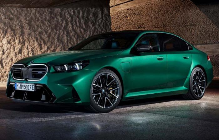 BMW, molesta por las críticas al peso del M5