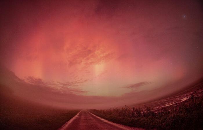 Intensas auroras polares en los cielos de Francia