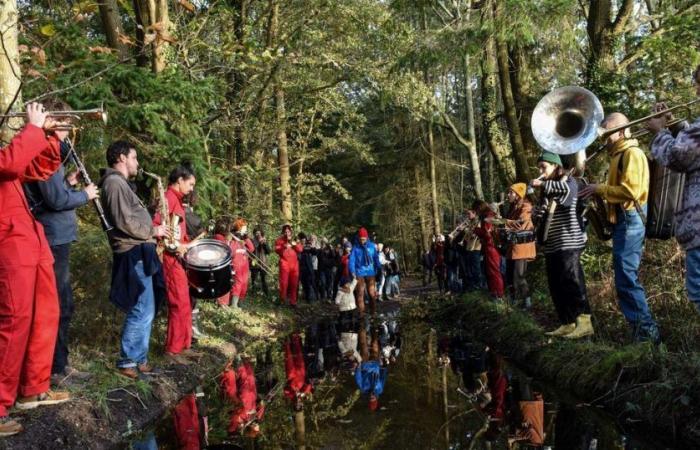 En Notre-Dame-des-Landes, la regularización de los neozadistas no cae bien entre los cargos electos locales