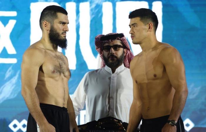 Artur Beterbiev vs. Dmitry Bivol en acción esta noche para Undisputed