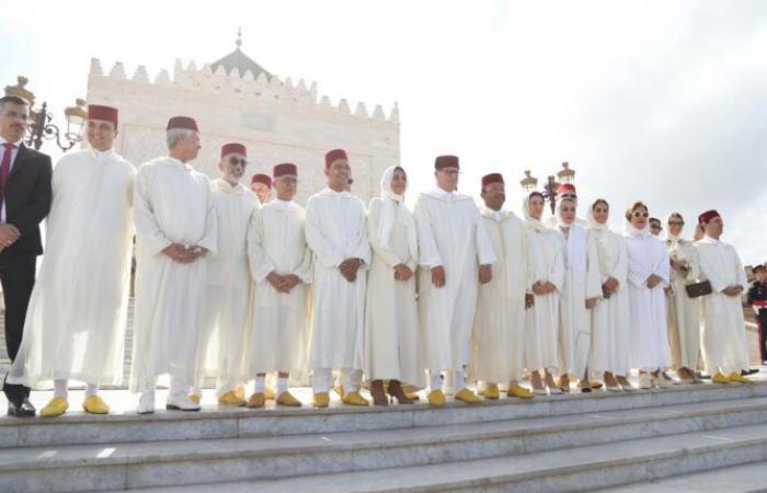 En el aniversario de la muerte de Hassan II, ministros, políticos y responsables de seguridad se reúnen en el mausoleo de Mohammed V (vídeo)