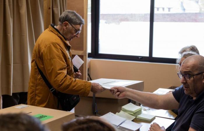 Varias sorpresas en Bruselas, las grandes ciudades valonas siguen esperando