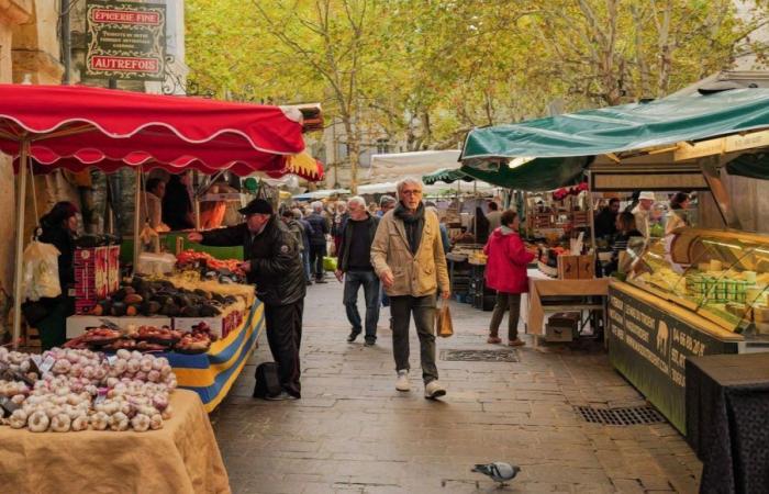 Vamos a degustar y poner la mesa en Uzès.