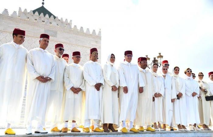 Personalidades políticas y de seguridad rinden homenaje al fallecido Hassan II