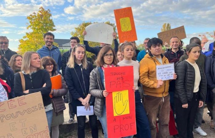 Un profesor recibe un cabezazo en un instituto de Essonne, los profesores dicen que están hartos