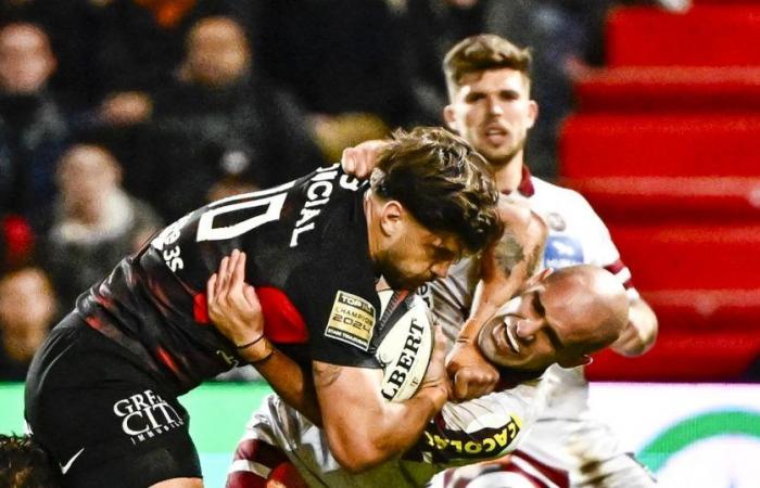 Romain Ntamack ausente durante varias semanas, incertidumbre en torno a su presencia en el primer partido del XV de Francia