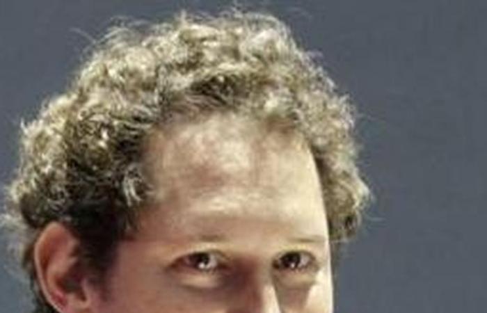 El presidente de Stellantis, Elkann, no está interesado en comprar competidores – AFP