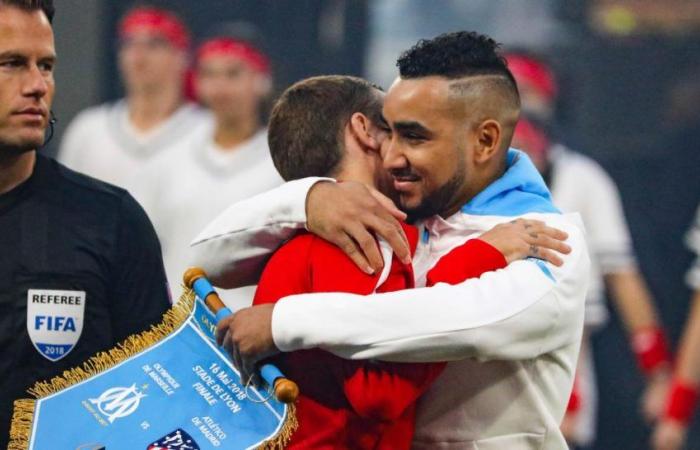 “Siempre dijo que quería jugar en el OM”, comenta Payet sobre una leyenda del blues