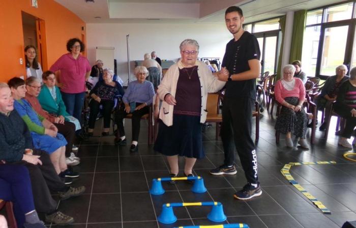 descubrimiento de las actividades físicas en la residencia de ancianos Clos-du-Verger