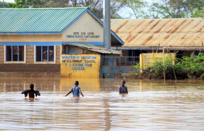 En África, diez millones de niños se ven privados de la escuela debido a las inundaciones masivas