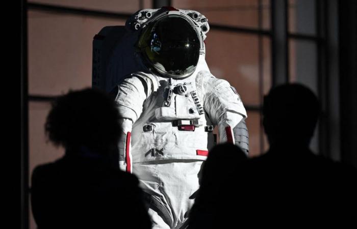 Misión de la NASA a la Luna: el astronauta viste de Prada