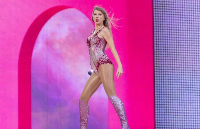 Invitado por Taylor Swift a su concierto en Londres, el primer ministro británico le reembolsa las entradas