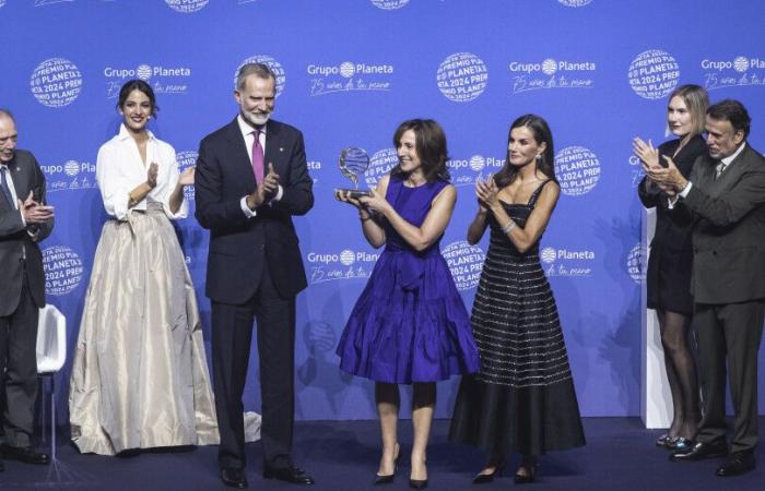 Felipe VI y Letizia en Barcelona, ​​entrega de premios y unidad española